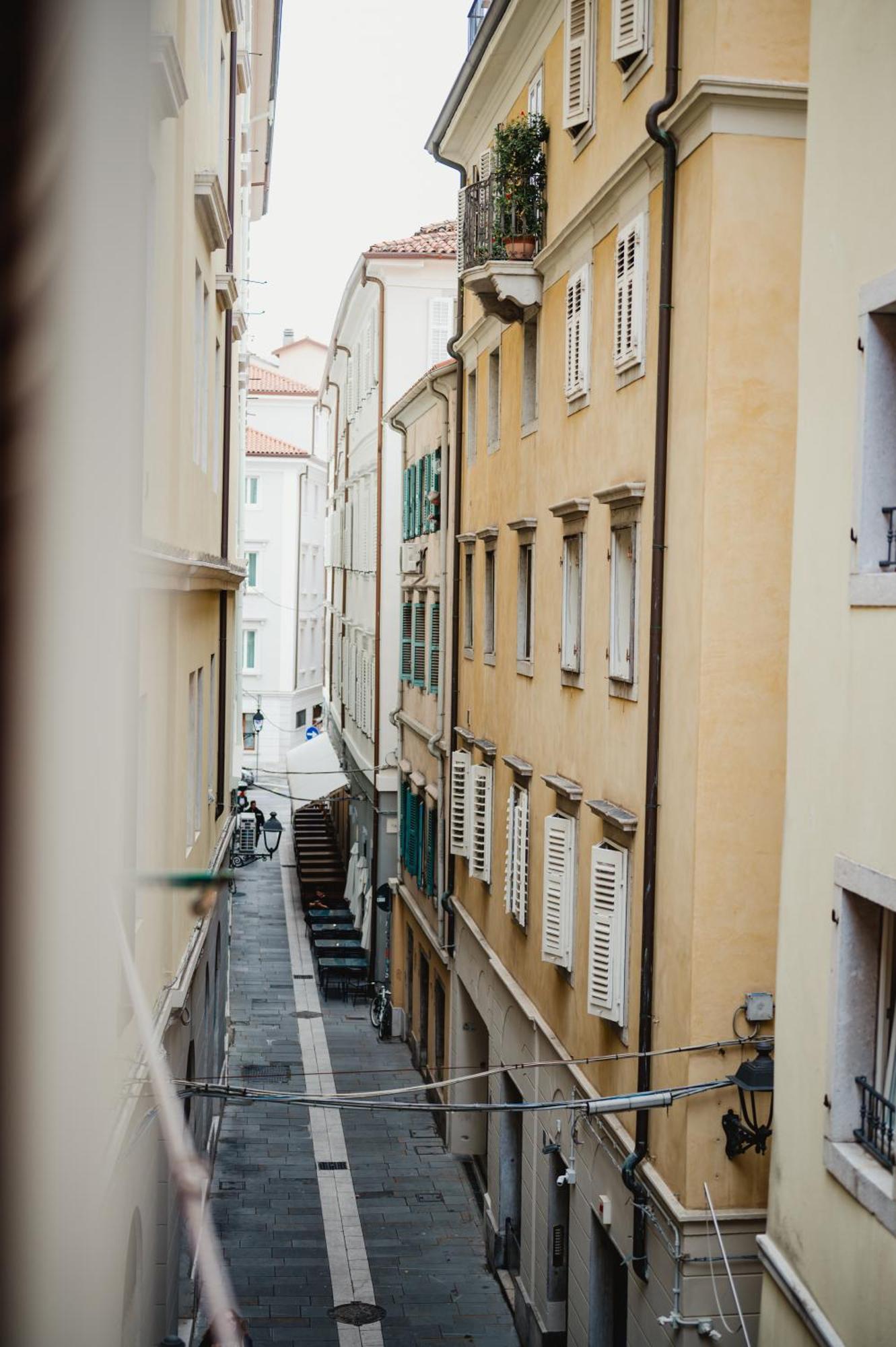Monolocale Marino In Centro Storico Apartamento Trieste Exterior foto